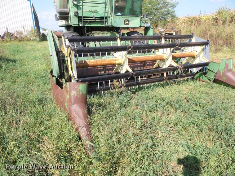 image for item DD1508 John Deere 4400 combine