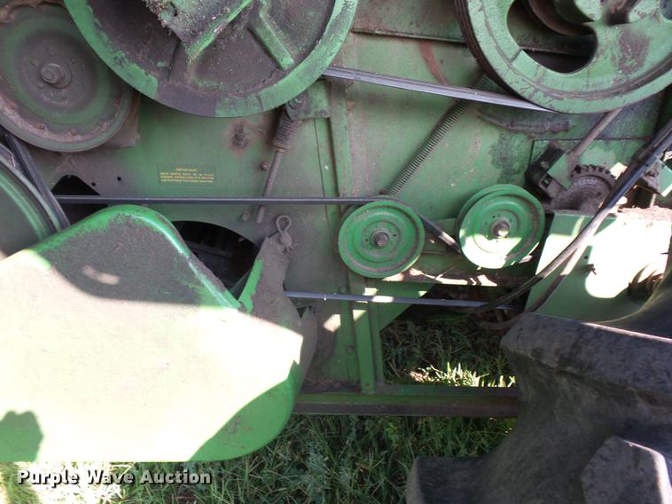 image for item DD1508 John Deere 4400 combine