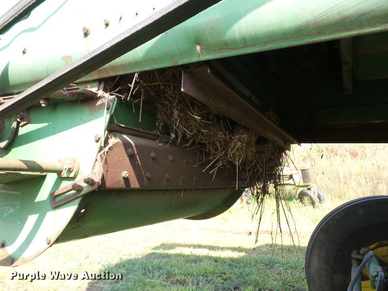 image for item DD1508 John Deere 4400 combine