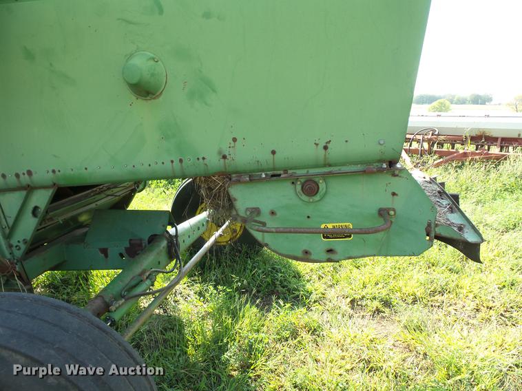 image for item DD1508 John Deere 4400 combine