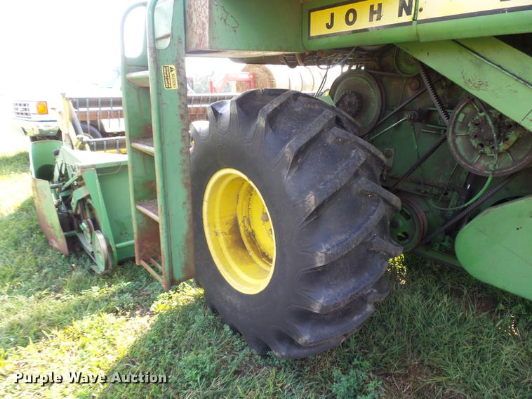 image for item DD1508 John Deere 4400 combine