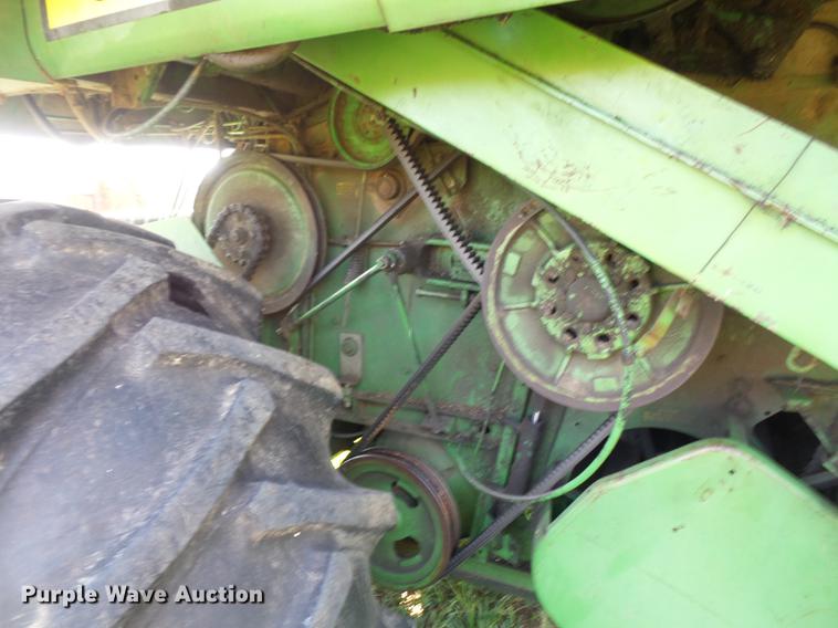 image for item DD1508 John Deere 4400 combine