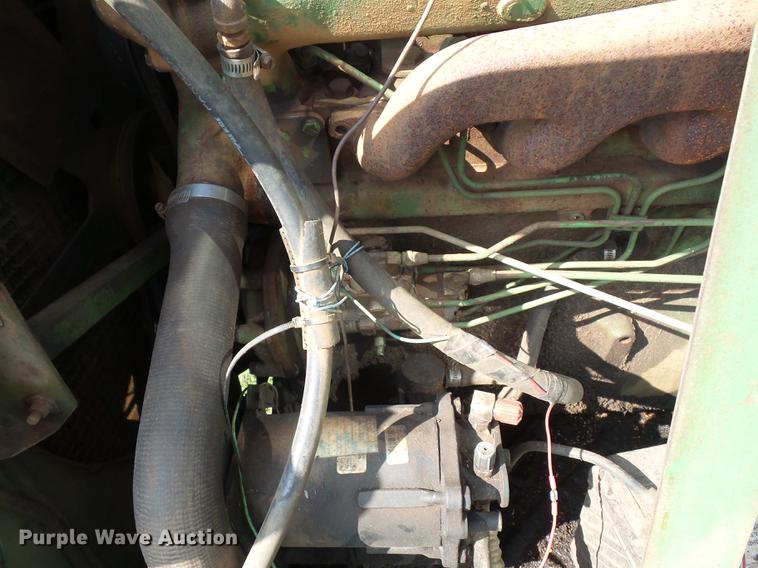 image for item DD1508 John Deere 4400 combine