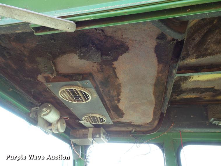 image for item DD1508 John Deere 4400 combine