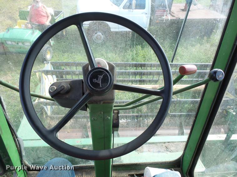 image for item DD1508 John Deere 4400 combine