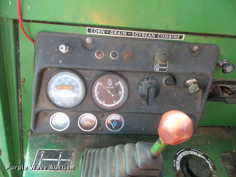 image for item DD1508 John Deere 4400 combine