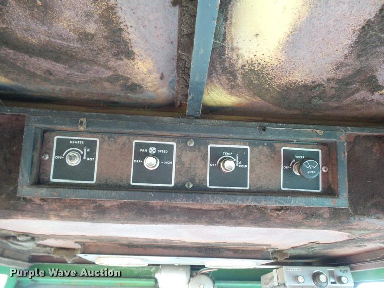 image for item DD1508 John Deere 4400 combine