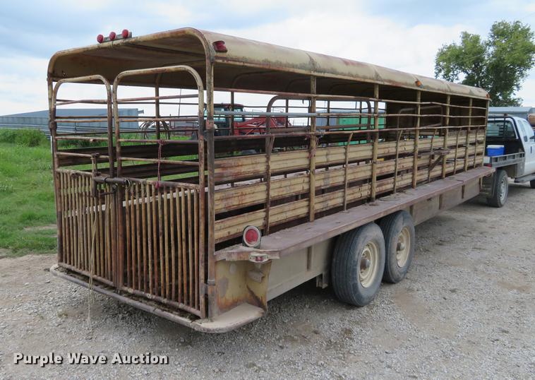 image for item DI9858 Livestock trailer