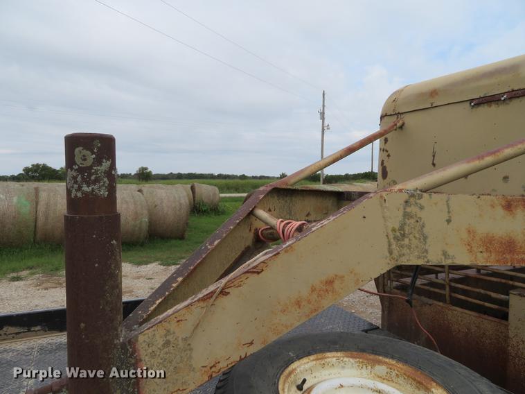image for item DI9858 Livestock trailer