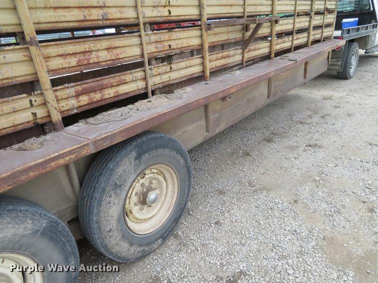 image for item DI9858 Livestock trailer