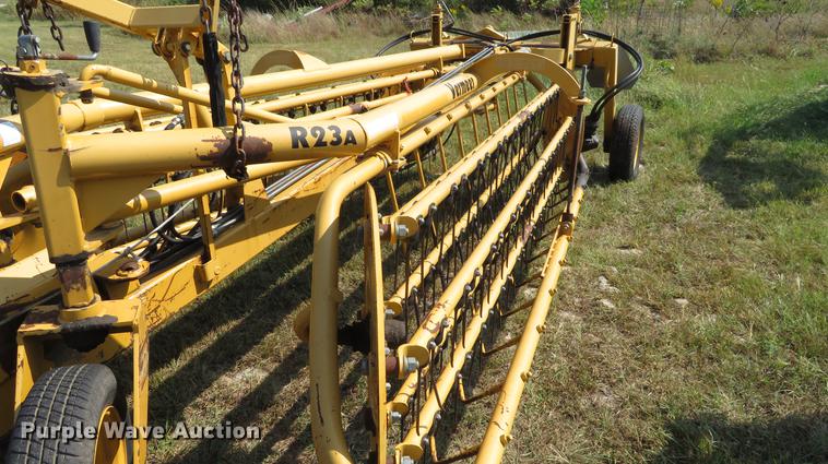 image for item DI9876 Vermeer R23A hay rake