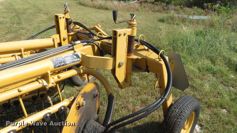 image for item DI9876 Vermeer R23A hay rake