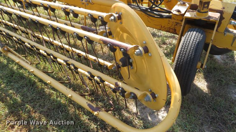 image for item DI9876 Vermeer R23A hay rake