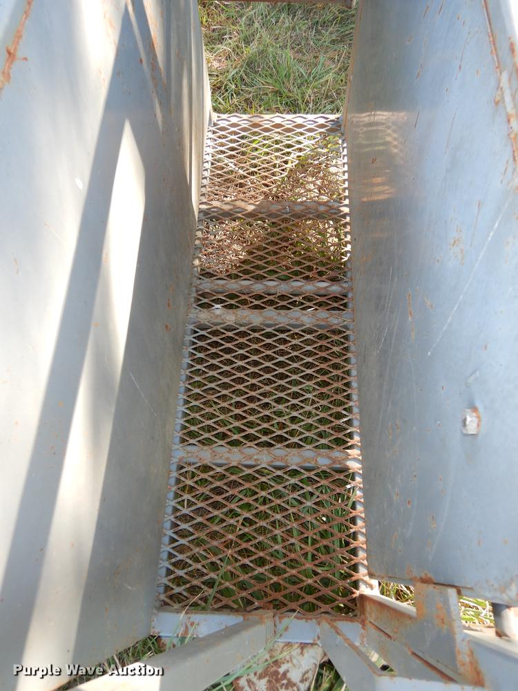 image for item DS9808 Buffalo Hollow calf chute
