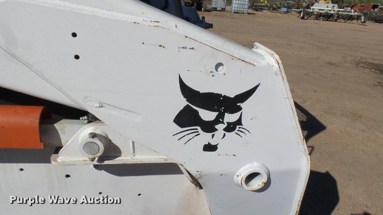 image for item DW9071 Bobcat skid steer