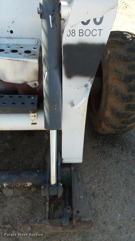 image for item DW9071 Bobcat skid steer