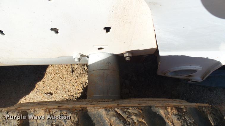 image for item DW9071 Bobcat skid steer