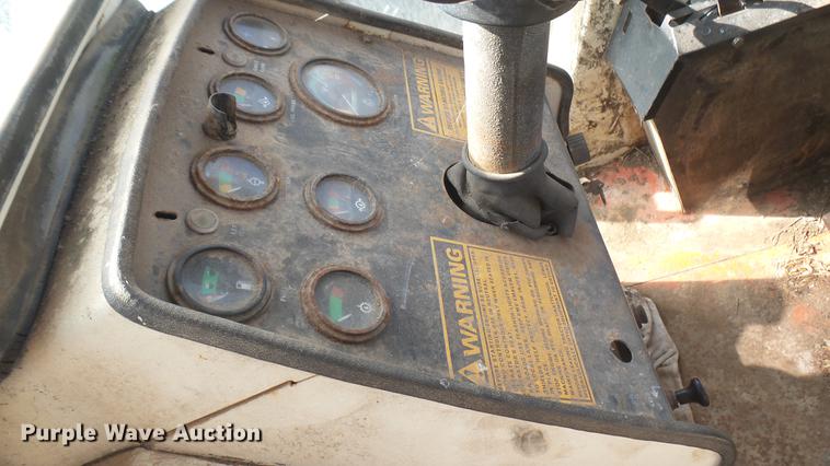 image for item EB9171 Case 1070 tractor