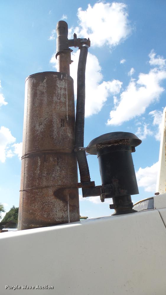 image for item EB9171 Case 1070 tractor