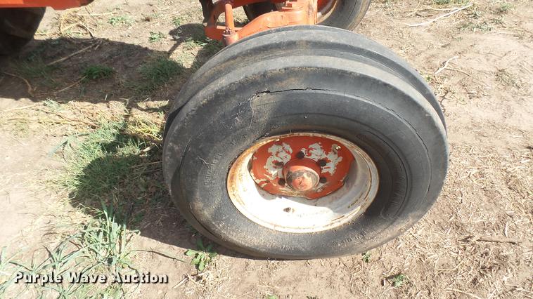 image for item EB9171 Case 1070 tractor