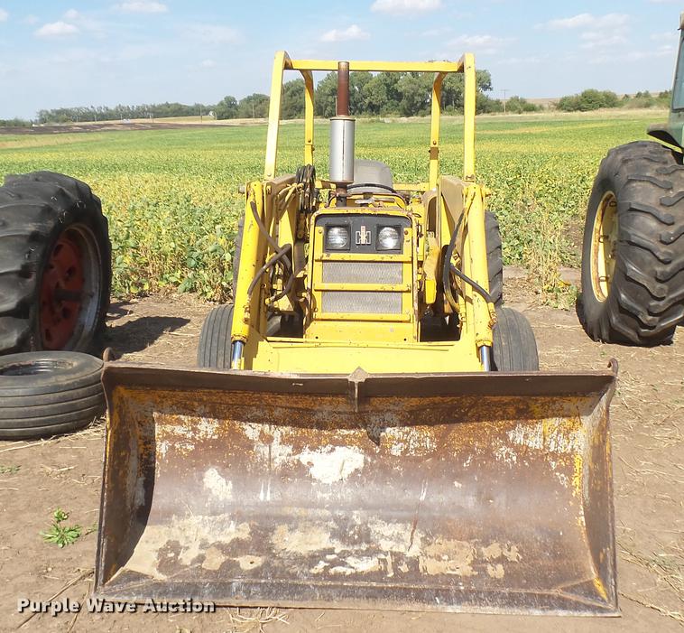 image for item EB9172 International 2400 Series B tractor