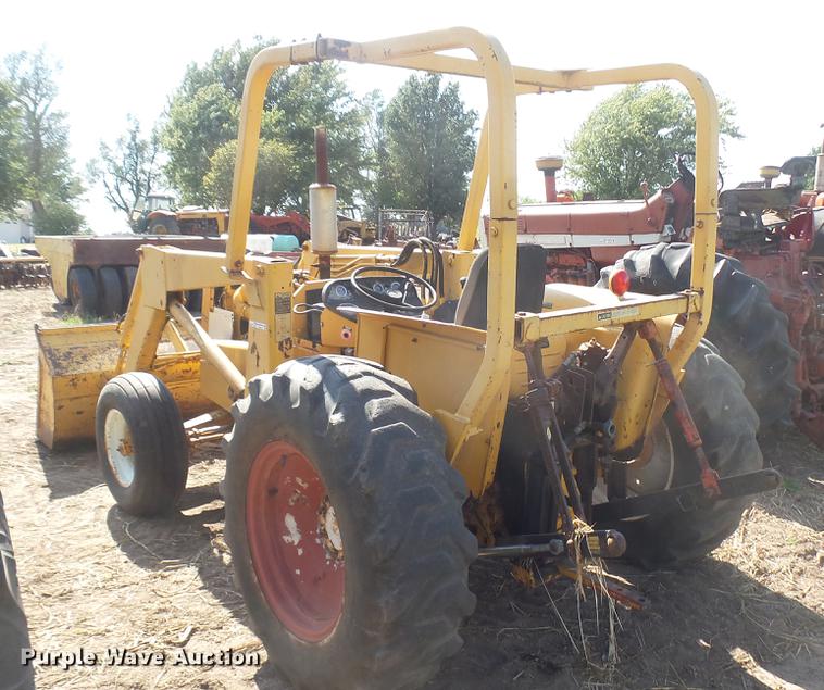 image for item EB9172 International 2400 Series B tractor