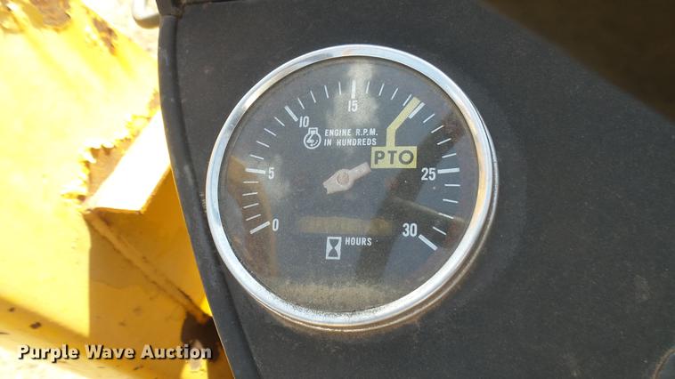 image for item EB9172 International 2400 Series B tractor