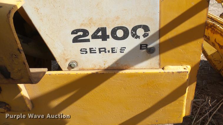 image for item EB9172 International 2400 Series B tractor
