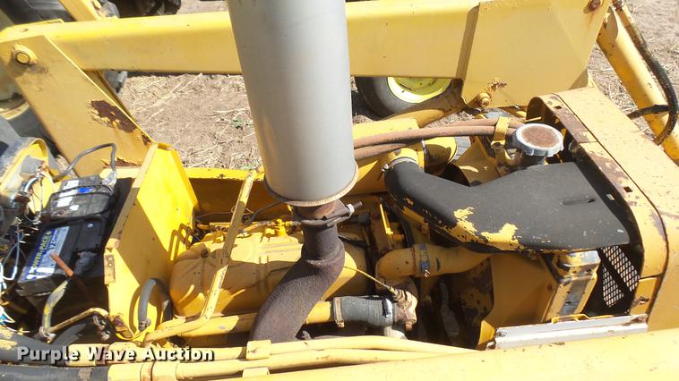 image for item EB9172 International 2400 Series B tractor