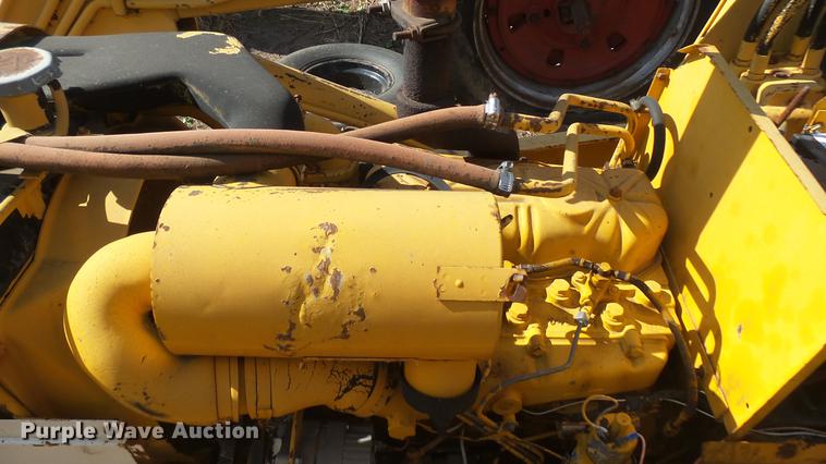 image for item EB9172 International 2400 Series B tractor