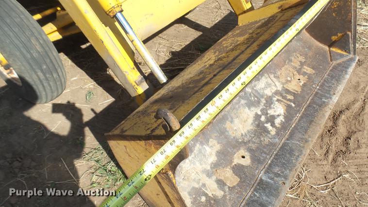 image for item EB9172 International 2400 Series B tractor