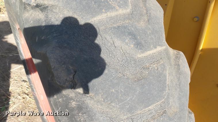 image for item EB9172 International 2400 Series B tractor