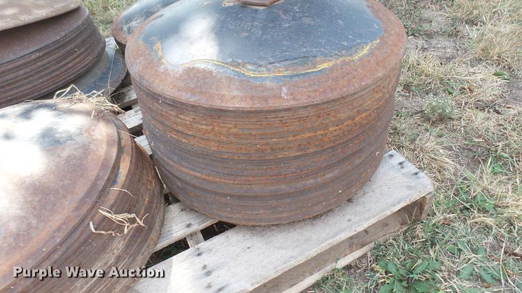 image for item EB9180 Approx. 125 22" disks