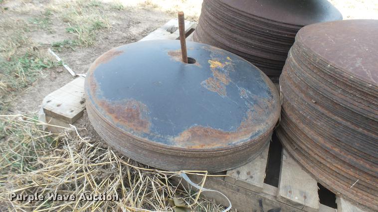 image for item EB9181 Approx. 125 22" disks