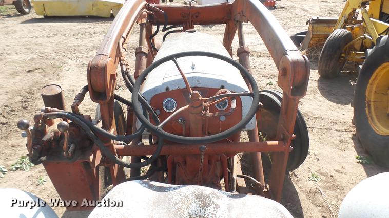 image for item EB9205 Ford 9N tractor