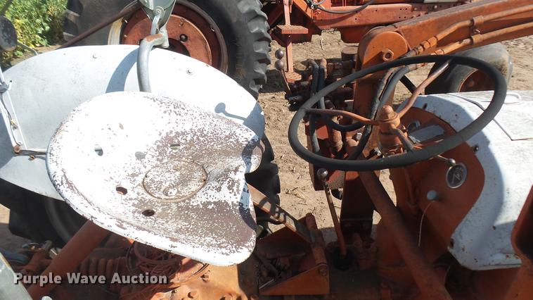 image for item EB9205 Ford 9N tractor