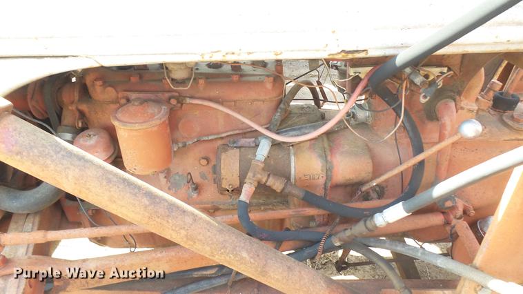 image for item EB9205 Ford 9N tractor