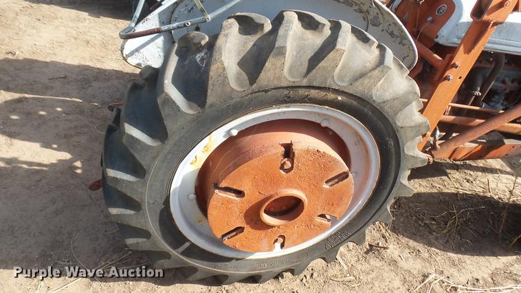 image for item EB9205 Ford 9N tractor