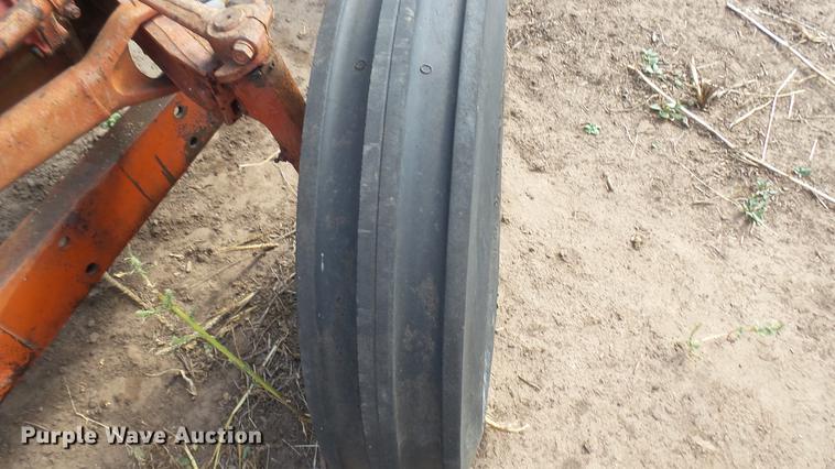 image for item EB9205 Ford 9N tractor