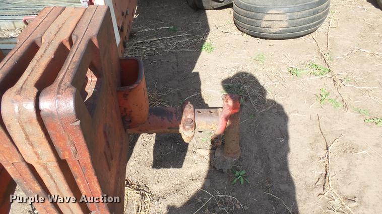 image for item EB9208 Farmall F1206 tractor