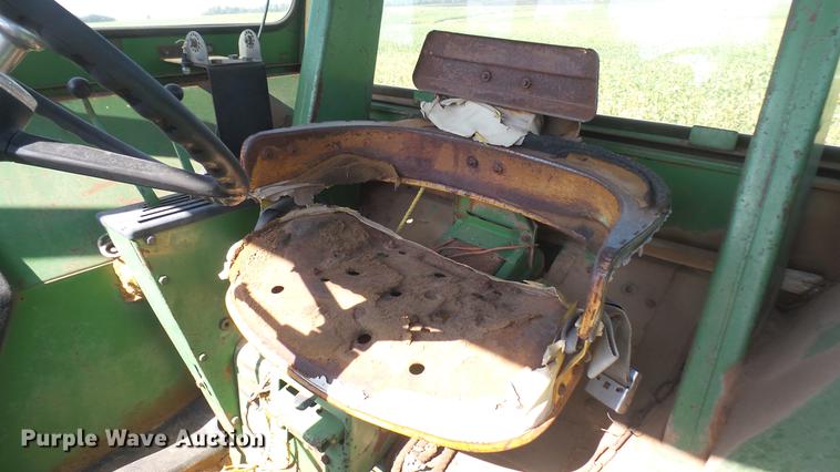 image for item EB9209 John Deere 4320 tractor