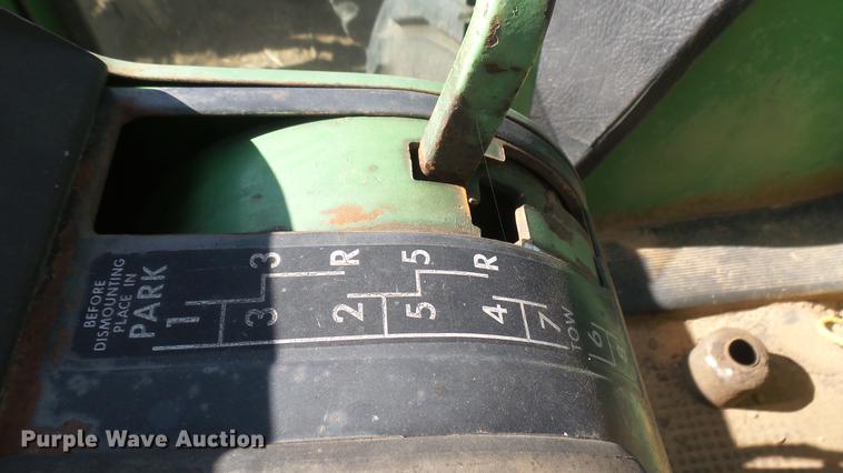 image for item EB9209 John Deere 4320 tractor