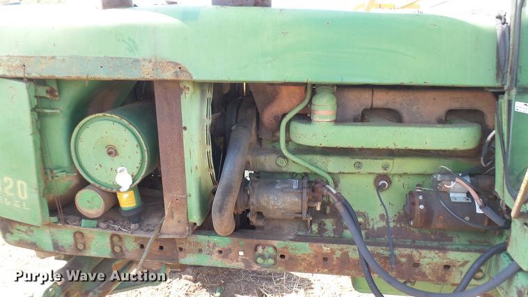 image for item EB9209 John Deere 4320 tractor