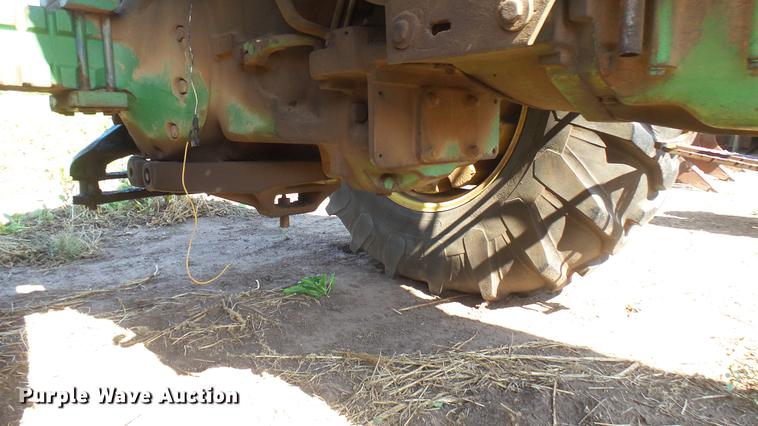 image for item EB9209 John Deere 4320 tractor