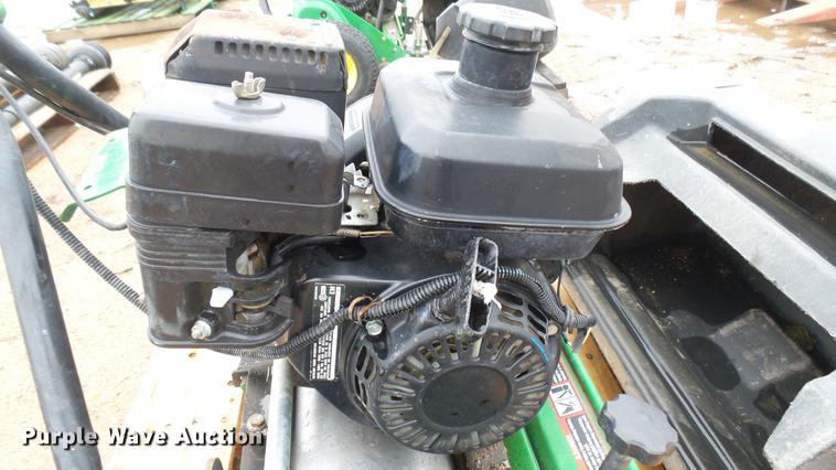 image for item EB9386 John Deere 220B greens mower