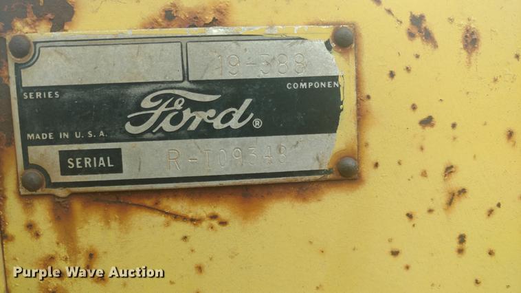 image for item G1437 Ford 3500 tractor