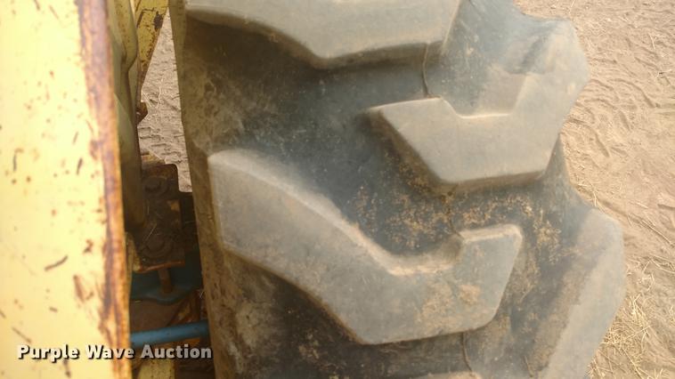 image for item G1437 Ford 3500 tractor
