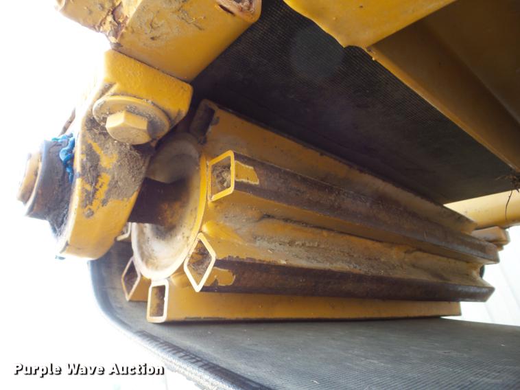 image for item K6401 HayBuster Big Bite H1000 bale processor