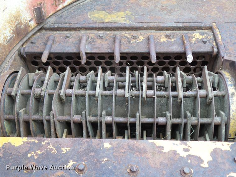 image for item K6401 HayBuster Big Bite H1000 bale processor