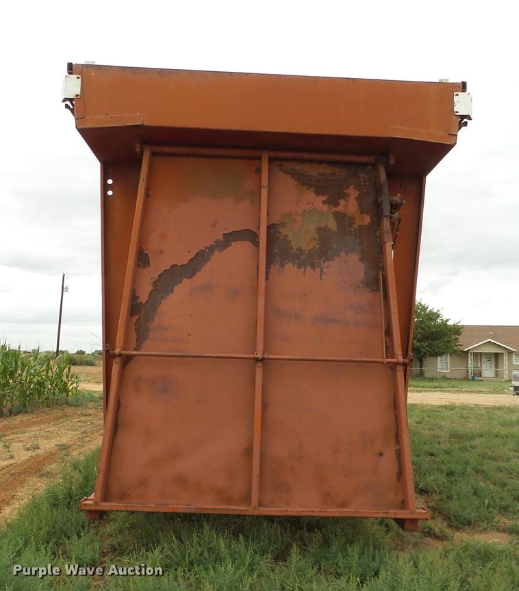 image for item L6655 CMC 3273 cotton module builder